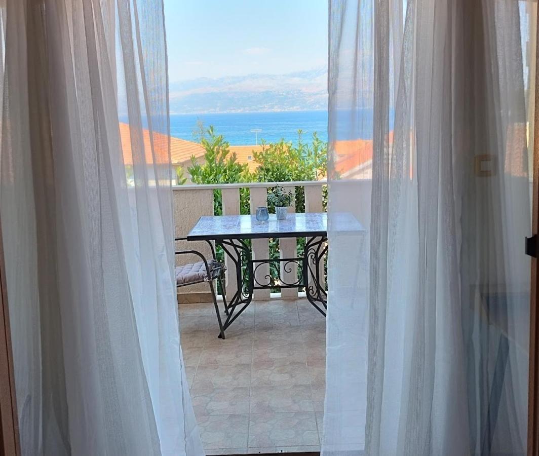 Apartman Mediterraneo Supetar Exteriér fotografie
