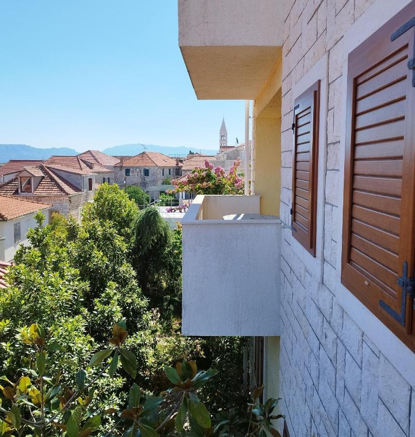 Apartman Mediterraneo Supetar Exteriér fotografie