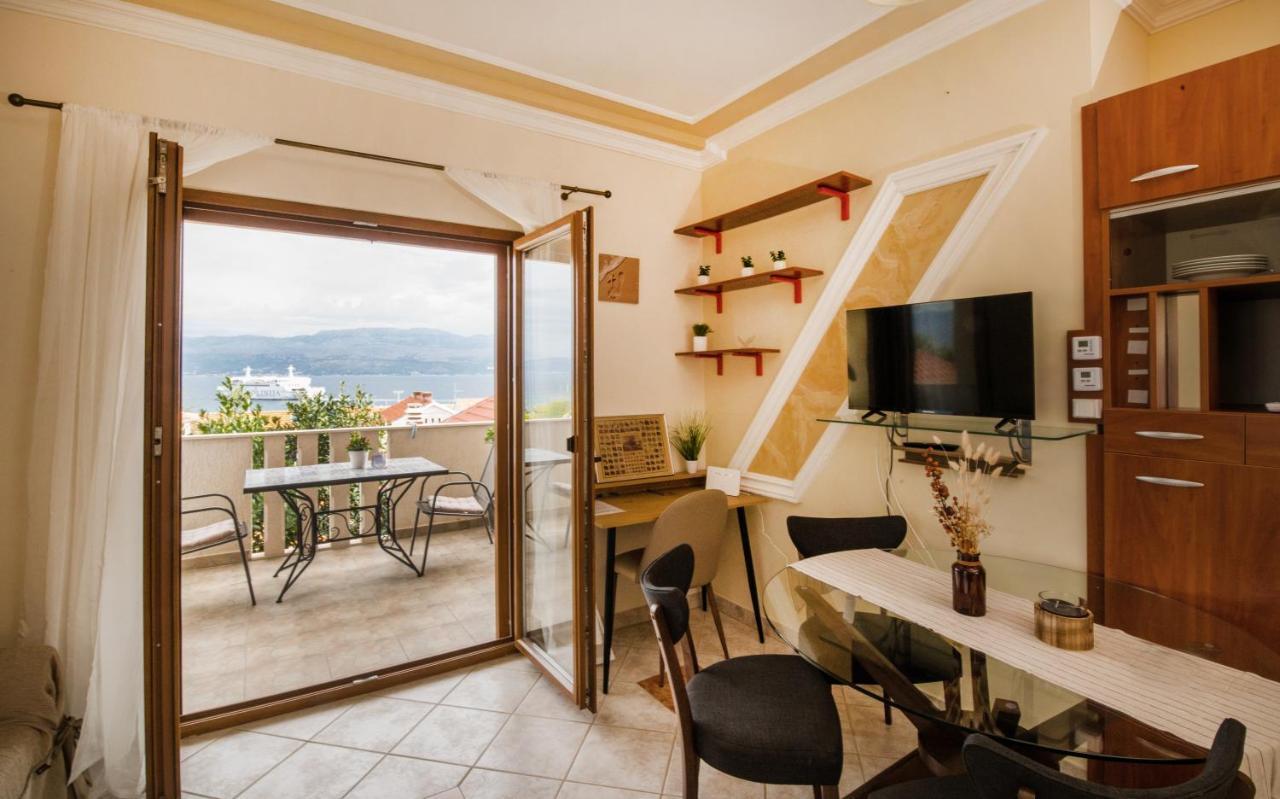 Apartman Mediterraneo Supetar Exteriér fotografie