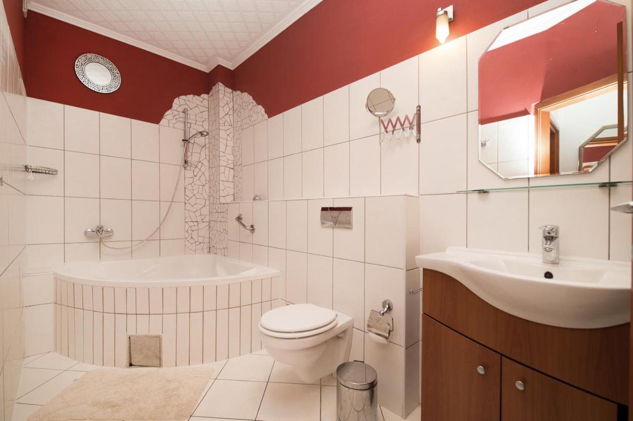 Apartman Mediterraneo Supetar Exteriér fotografie